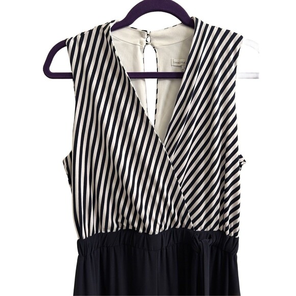 Sandra Darren Women’s Navy & White Jumpsuit Sz M Resortwear Summer Party - Picture 3 of 10